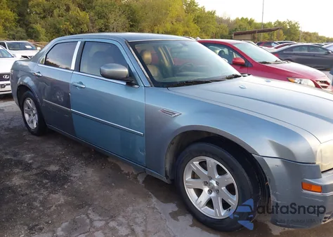 2007 Chrysler 300 Touring from USA, damaged, VIN 2C3KA53G87H883500